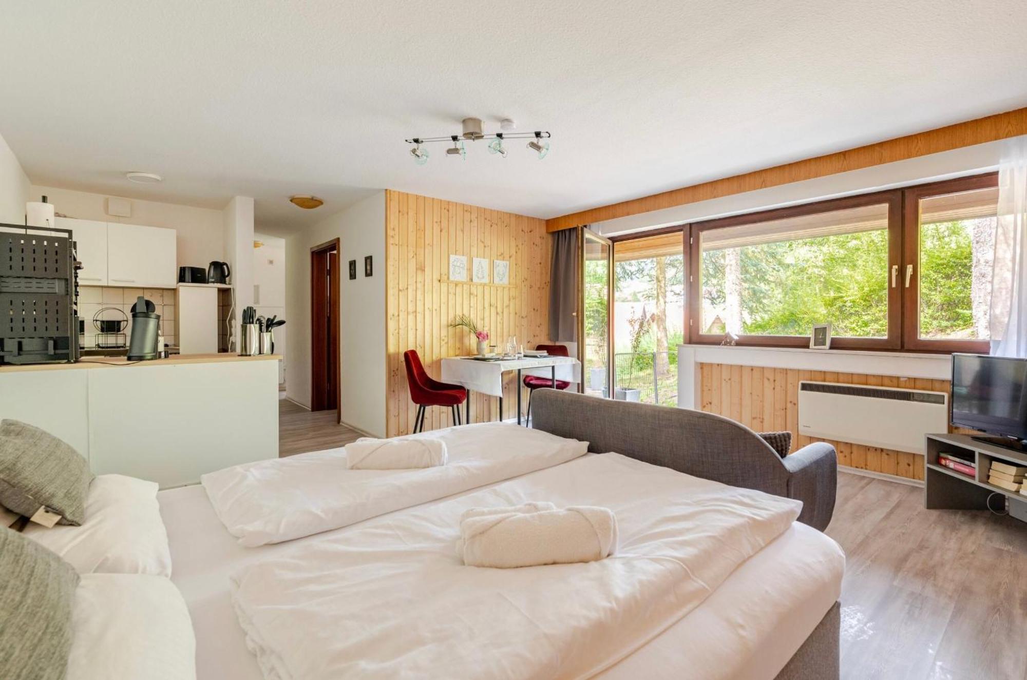 An Wanderwegen Gelegen Mit Terrasse Und Boxspringbett Apartment ซัสบาควัลเดิน ภายนอก รูปภาพ